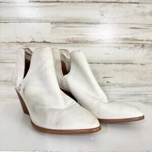 Frye Shoes Women Size 6M Cream Leather Cut Out Ankle Bootie Boots Shootie Casual